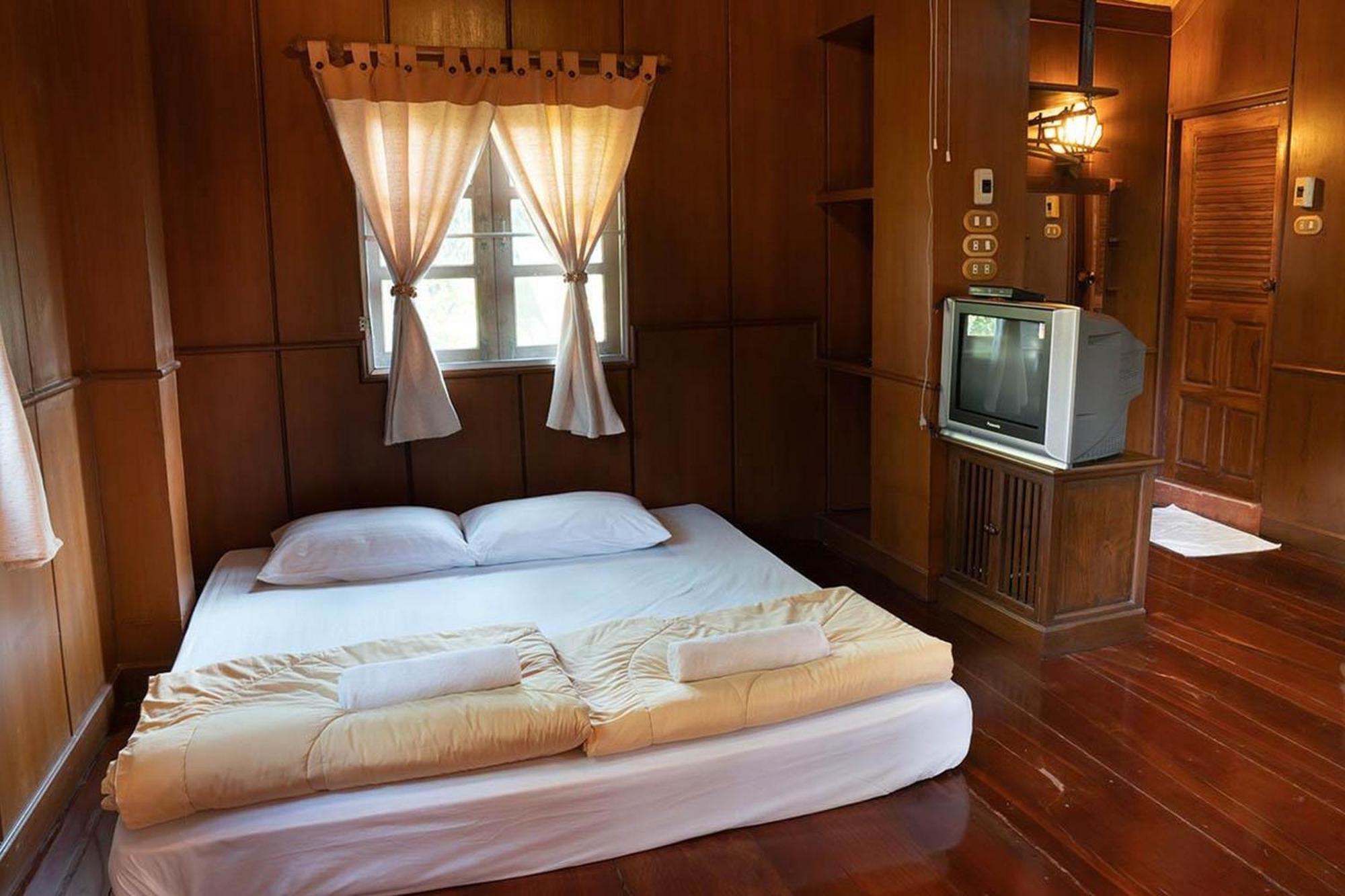 Bhupimarn Garden House Hotell Chom Thong Exteriör bild