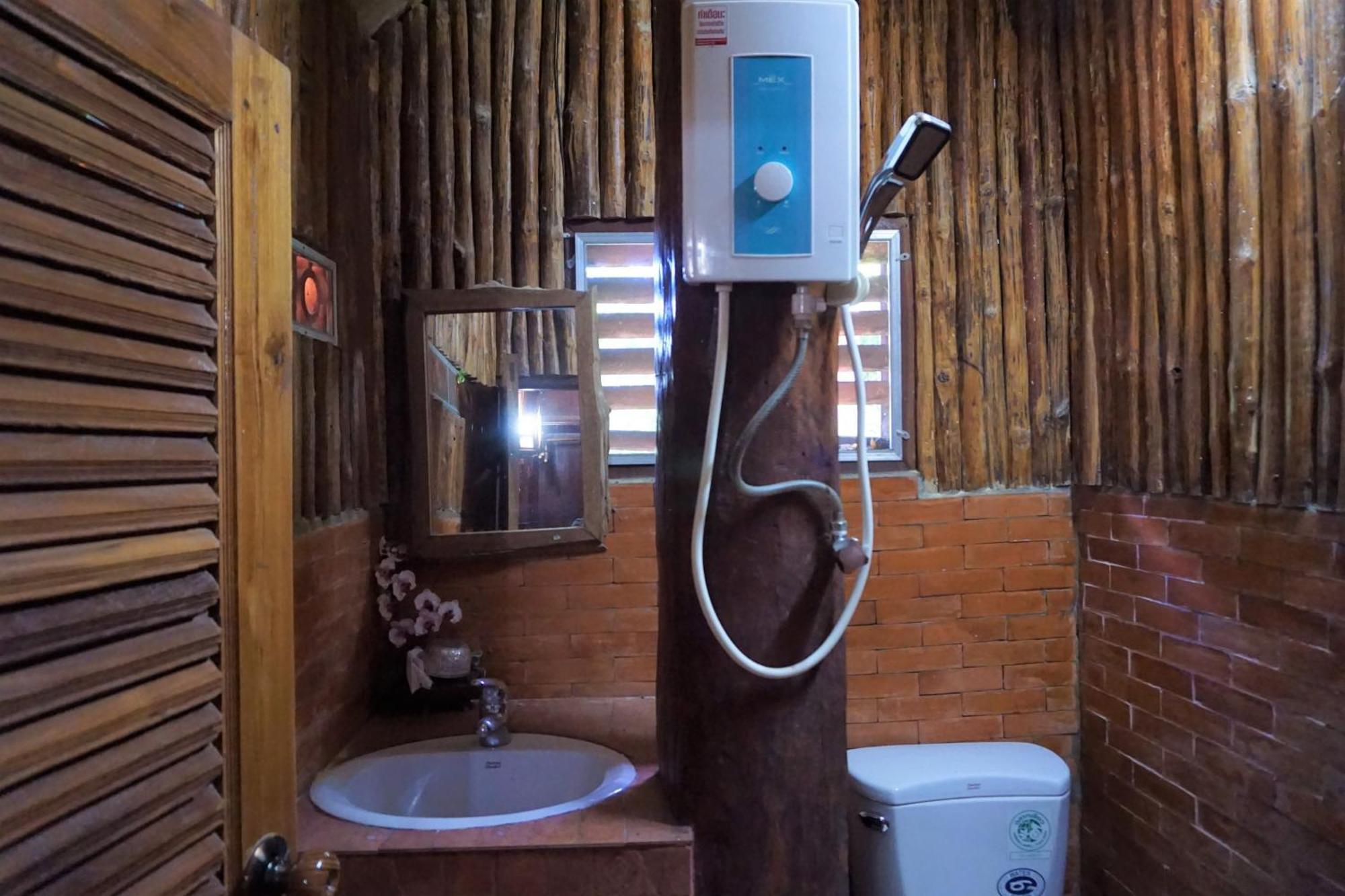 Bhupimarn Garden House Hotell Chom Thong Exteriör bild