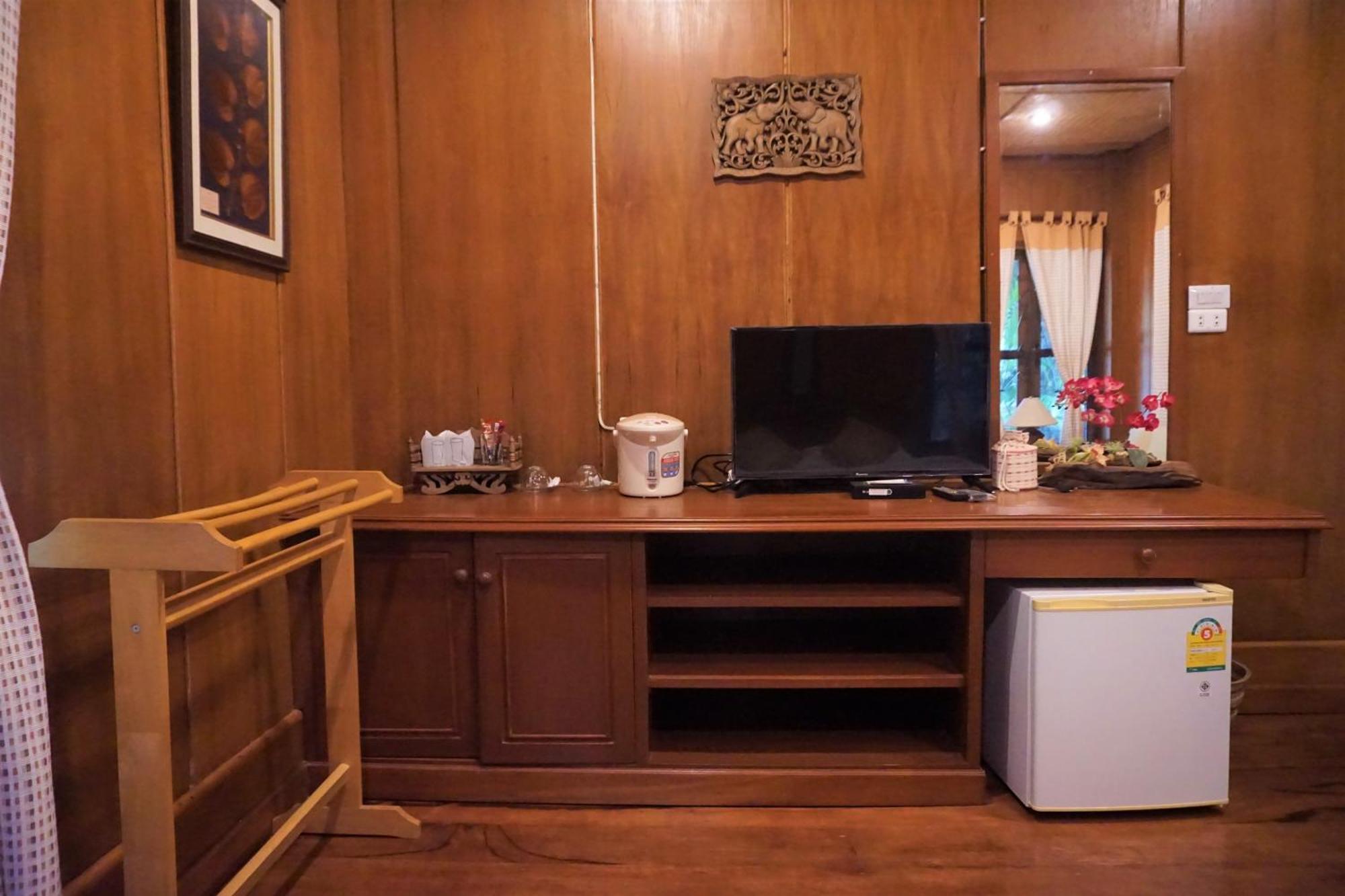 Bhupimarn Garden House Hotell Chom Thong Exteriör bild
